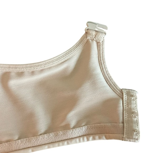 BodyUp Workout to Weekend Medium Impact Spacer Sports Bra - Picture 12 of 15